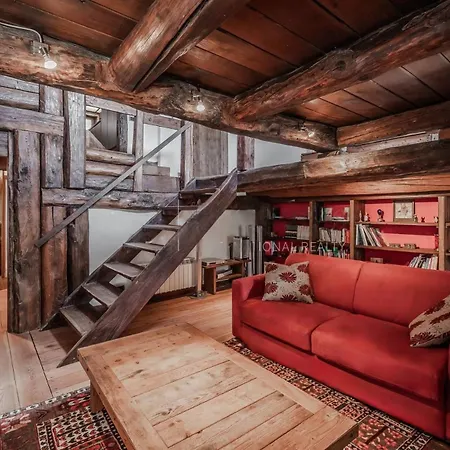 アパート Charming In Chalet In Le Gleise- What'app - 0034-635-518-216 - For Reservations!! *