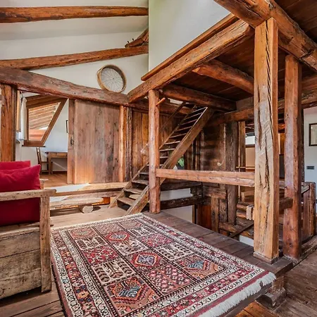 Charming In Chalet In Le Gleise- What'app - 0034-635-518-216 - For Reservations!! *