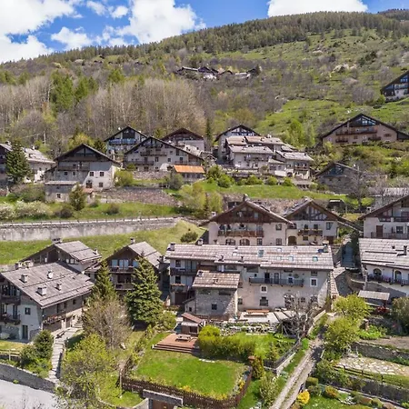 Charming In Chalet In Le Gleise- What'app - 0034-635-518-216 - For Reservations!! * Granges Suppas