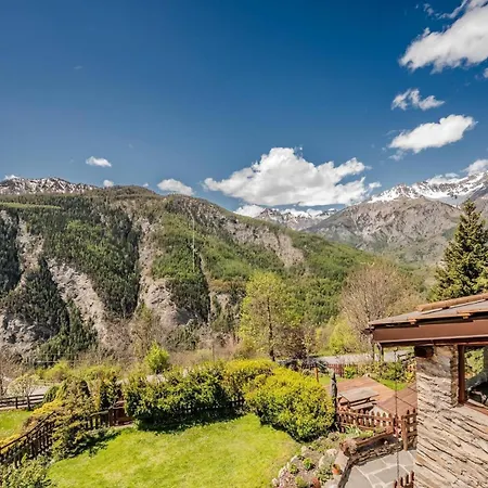 Charming In Chalet In Le Gleise- What'app - 0034-635-518-216 - For Reservations!! *
