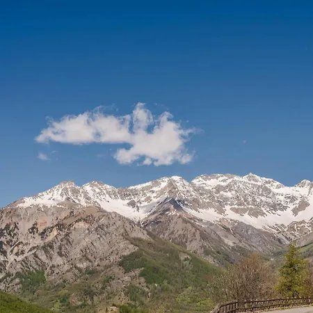 アパート Charming In Chalet In Le Gleise- What'app - 0034-635-518-216 - For Reservations!! *